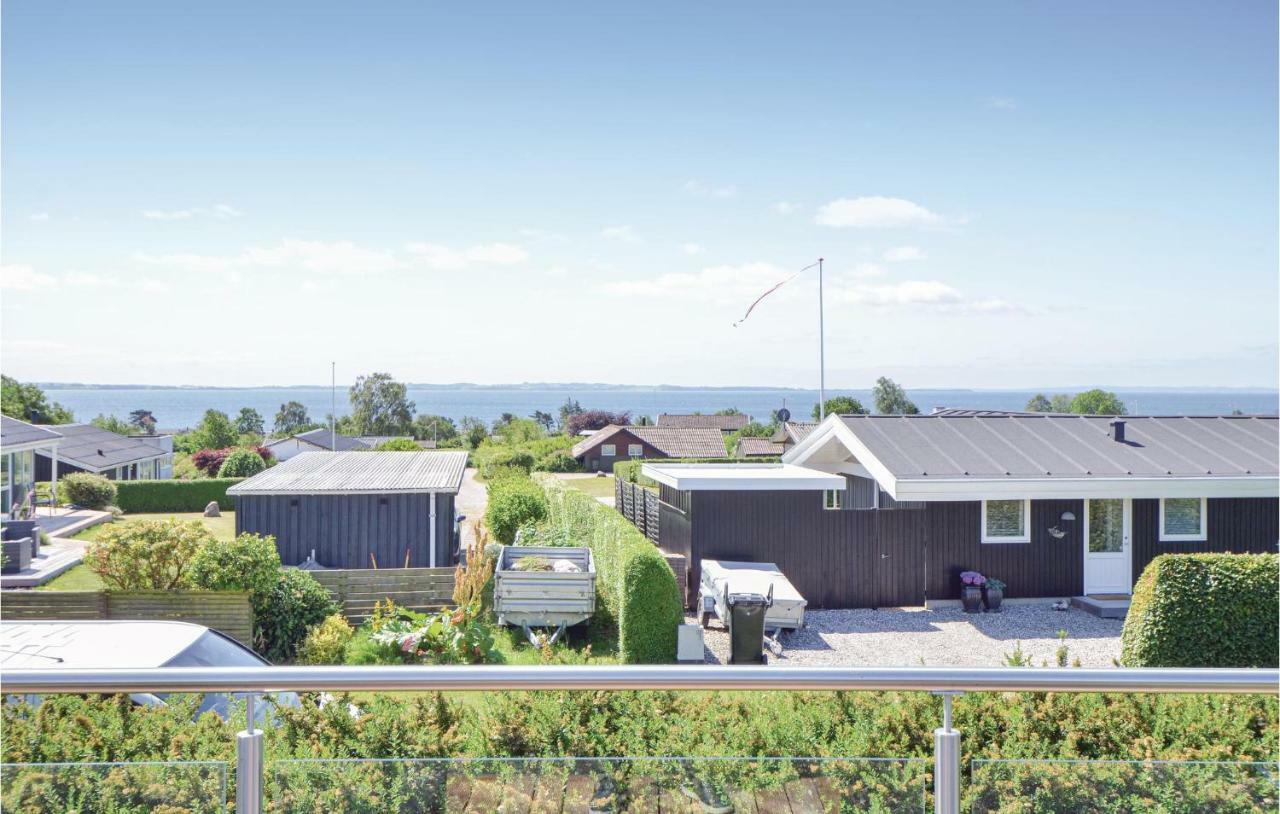 2 Bedroom Gorgeous Home In Rønde Exteriér fotografie